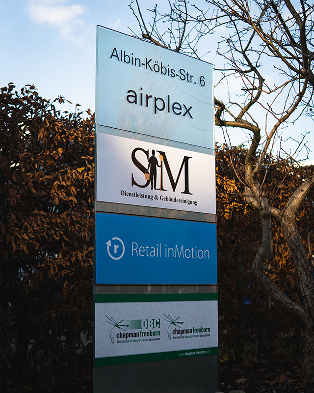 Eingangsbereich SM Gebäudereinigung Köln